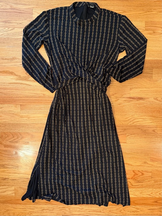 Ann Taylor Dresses & Skirts - NWT Ann Taylor XL Chain Print Twist Front Midi Dress Black Gold Long Sleeve